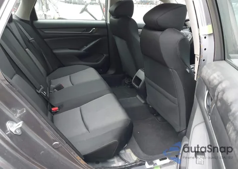 2021 Honda Accord Lx z USA, uszkodzony, nr VIN 1HGCV1F13MA085518